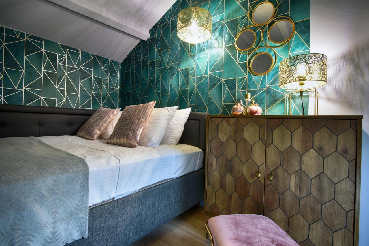 Queen 3 Apartment, In The Heart Of Corfu Historical Old Town Center エクステリア 写真
